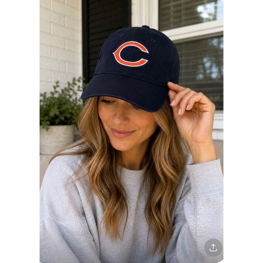 NFL Team Apparel Chicago Bears Baseball Hat Navy Blue Adjustable Strapback Cap